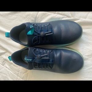 Clove Healthcare Sneaker